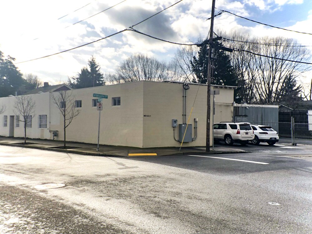 3617 SE 17th Ave, Portland, OR for sale Primary Photo- Image 1 of 1