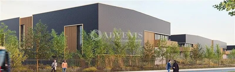 Flex in Chalifert for lease - Building Photo - Image 3 of 5