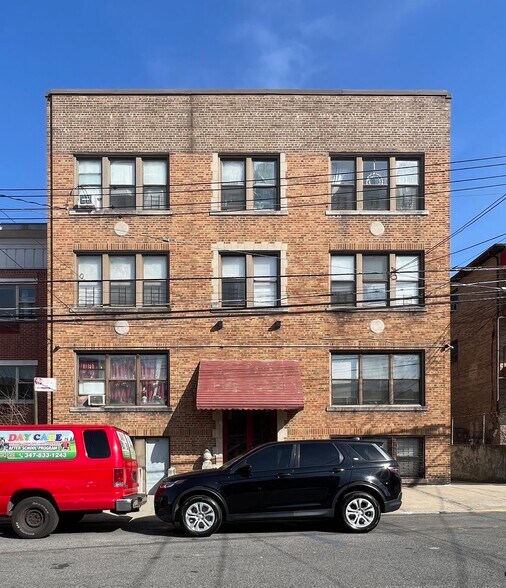 3220 Radcliff Ave, Bronx, NY for sale - Building Photo - Image 1 of 1