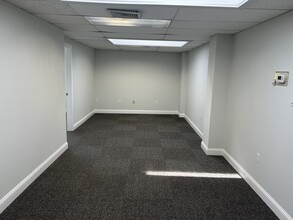 21 Locust Ave, New Canaan, CT for lease Building Photo- Image 1 of 8