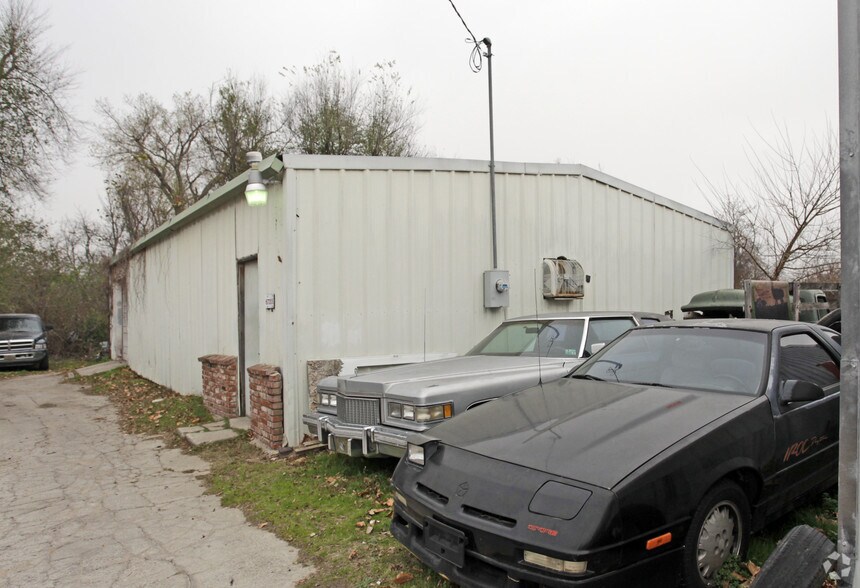 6720 NW 10th St, Oklahoma City, OK for sale - Building Photo - Image 2 of 2