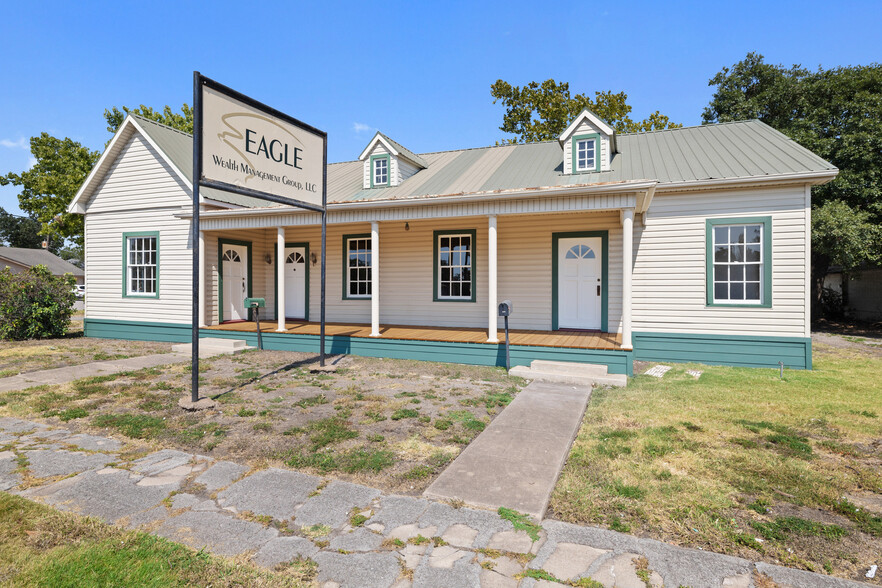 620 N Main St, Taylor, TX for sale - Building Photo - Image 3 of 44