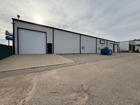 10435 Bronzewood Dr, Dubuque IA - Warehouse