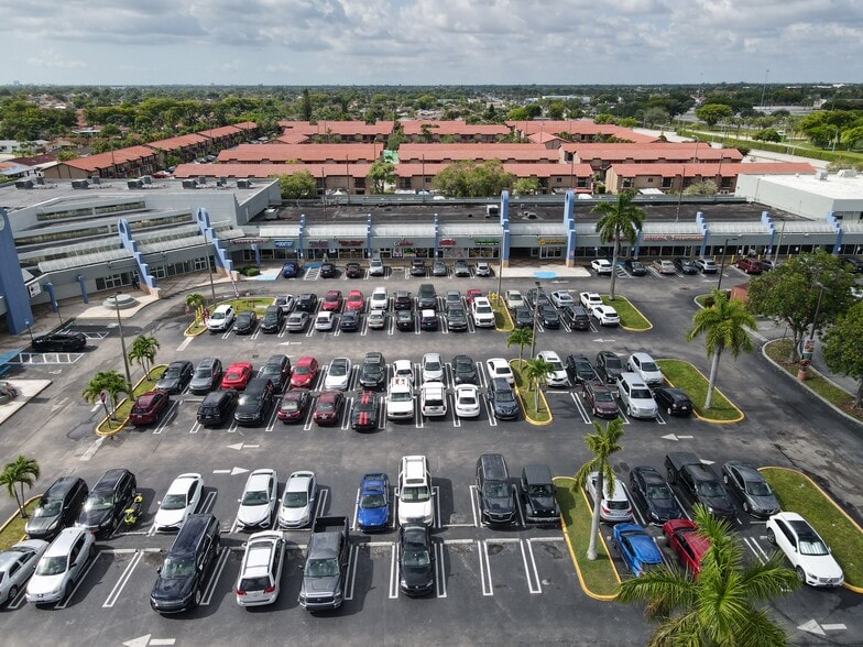 1601-1695 SW 107th Ave, Miami, FL for lease - Building Photo - Image 2 of 7