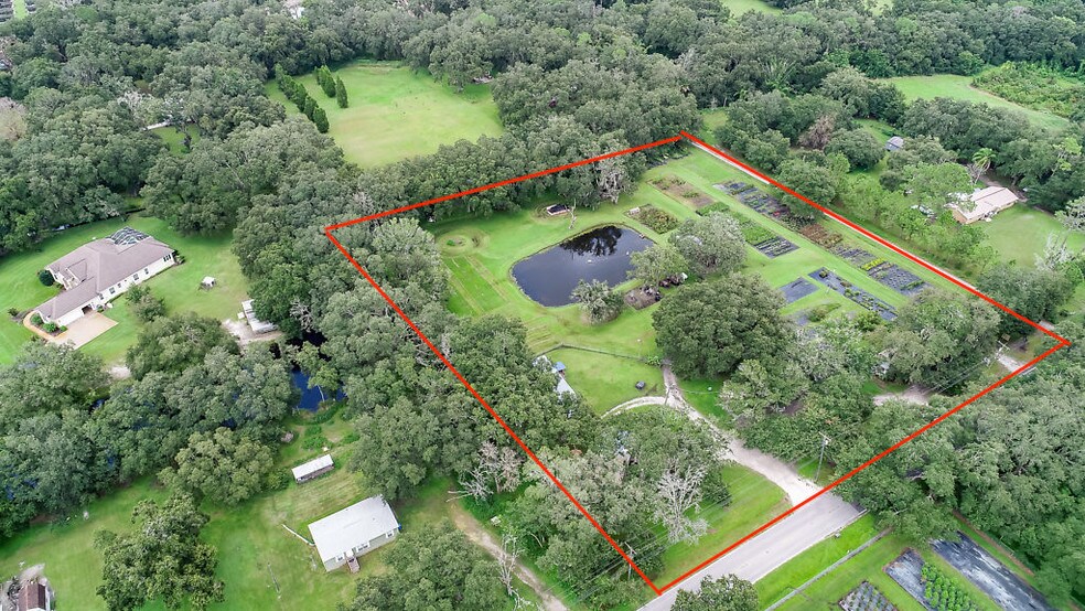 6702 Thonotosassa Rd, Plant City, FL 33565