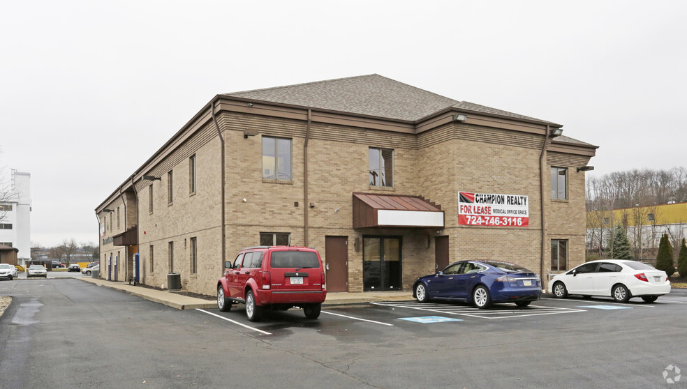 1275 S Main St, Greensburg, PA for sale - Building Photo - Image 1 of 1