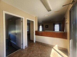 1455 McMullen Booth Rd, Clearwater, FL for lease Interior Photo- Image 1 of 5