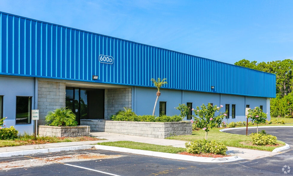 600 N John Rodes Blvd, Melbourne, FL for lease - Building Photo - Image 3 of 3
