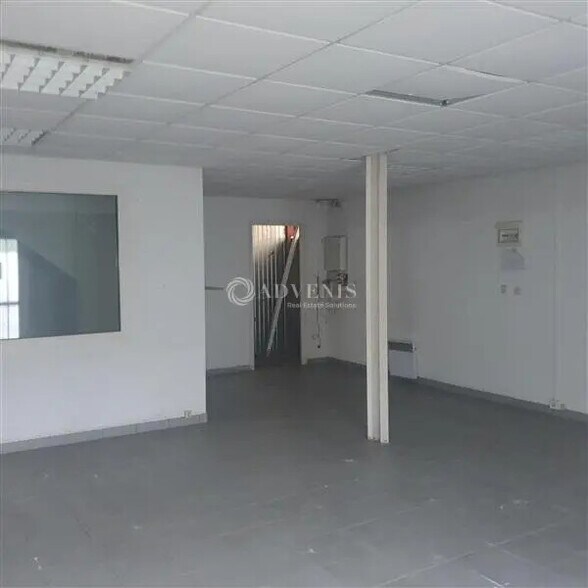 Flex in Ludres for lease - Building Photo - Image 3 of 8