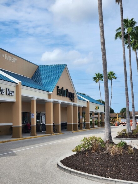 1205 Beneva Rd S, Sarasota, FL for lease - Building Photo - Image 2 of 5