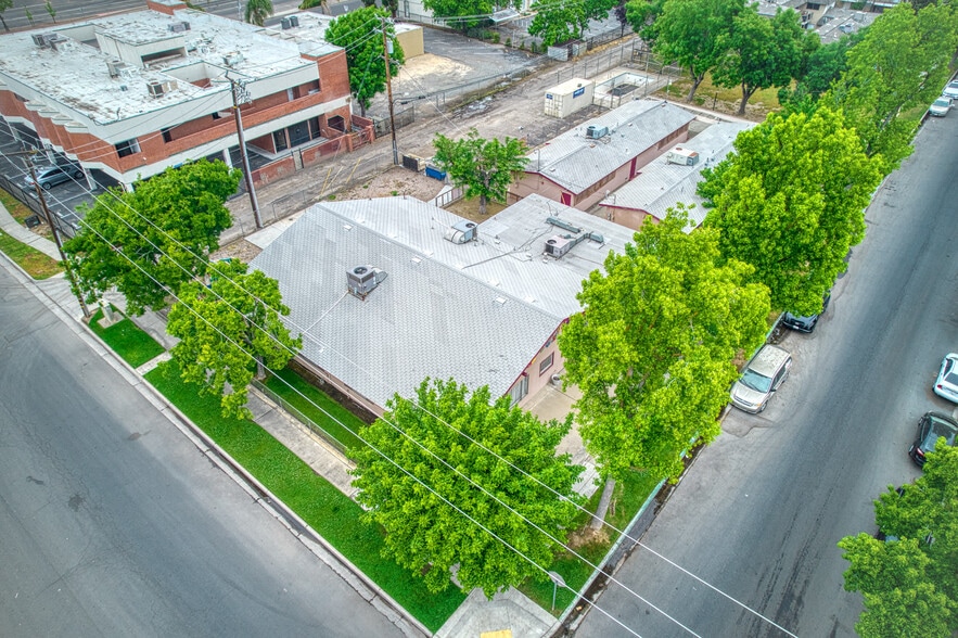 3311-3315 E Sierra Madre Ave, Fresno, CA for sale - Building Photo - Image 2 of 40