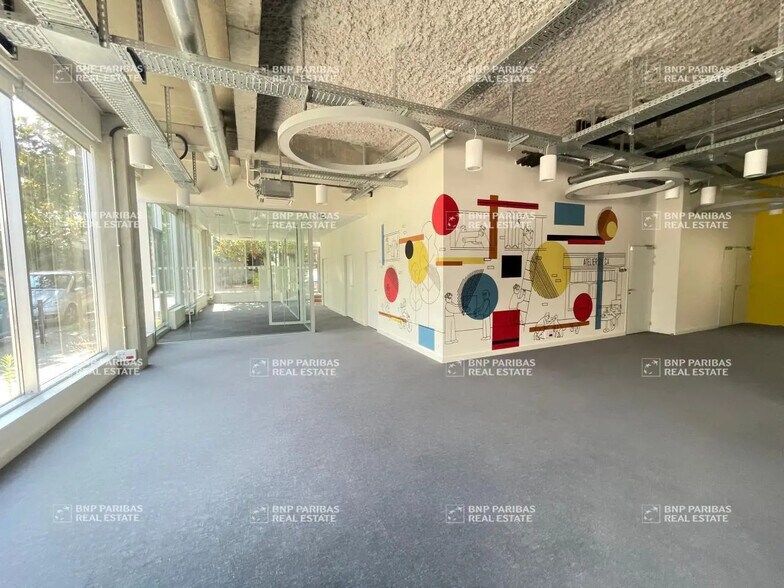 Office in Nantes for lease - Interior Photo - Image 3 of 11