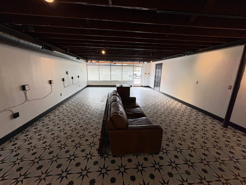 4370 S Broadway, Englewood, CO for lease - Building Photo - Image 3 of 8