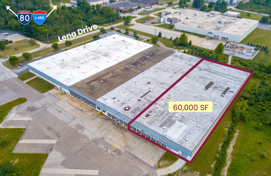 125 Lena Dr, Aurora, OH for lease - Building Photo - Image 2 of 6