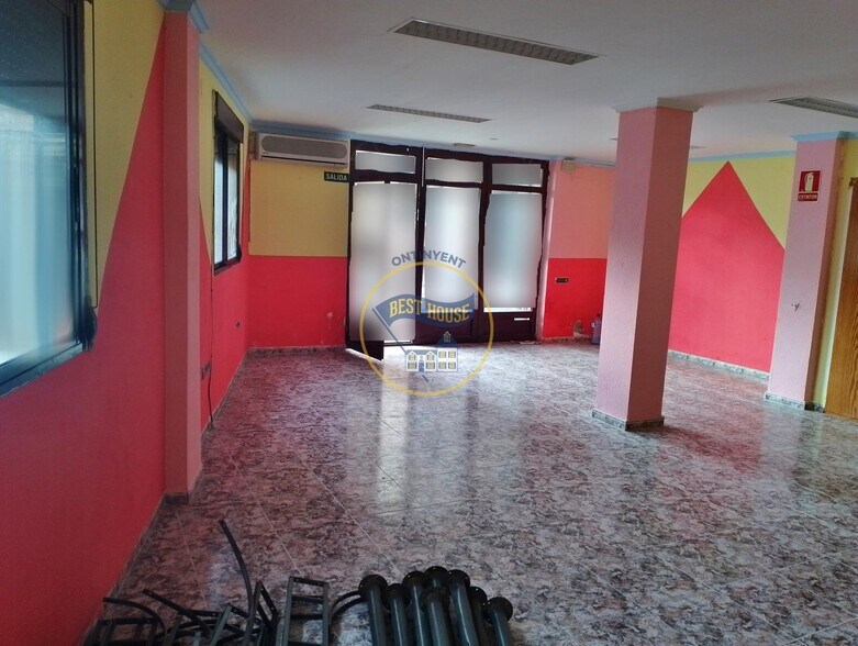 Retail in Albaida for lease - Building Photo - Image 2 of 15