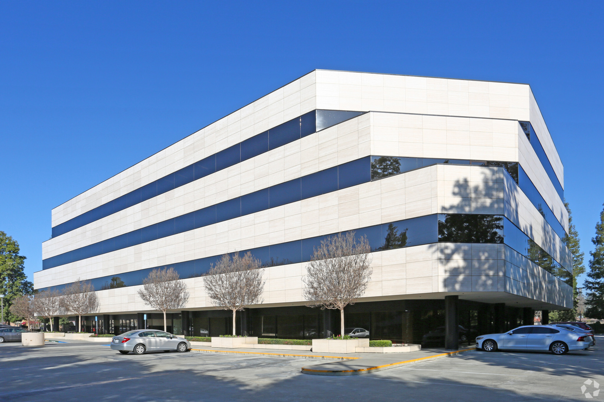 5200 N Palm Ave, Fresno, CA for sale Building Photo- Image 1 of 1