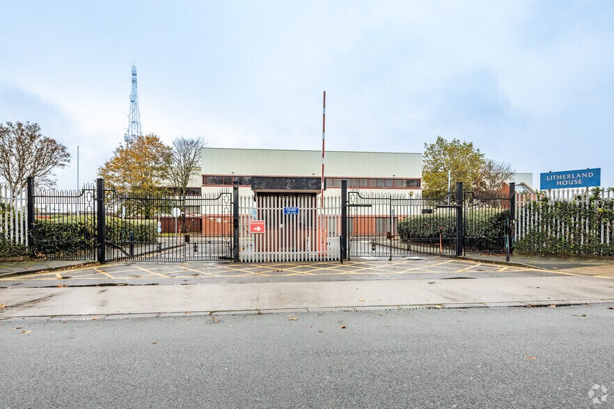 Litherland Rd, Bootle for sale - Primary Photo - Image 1 of 1