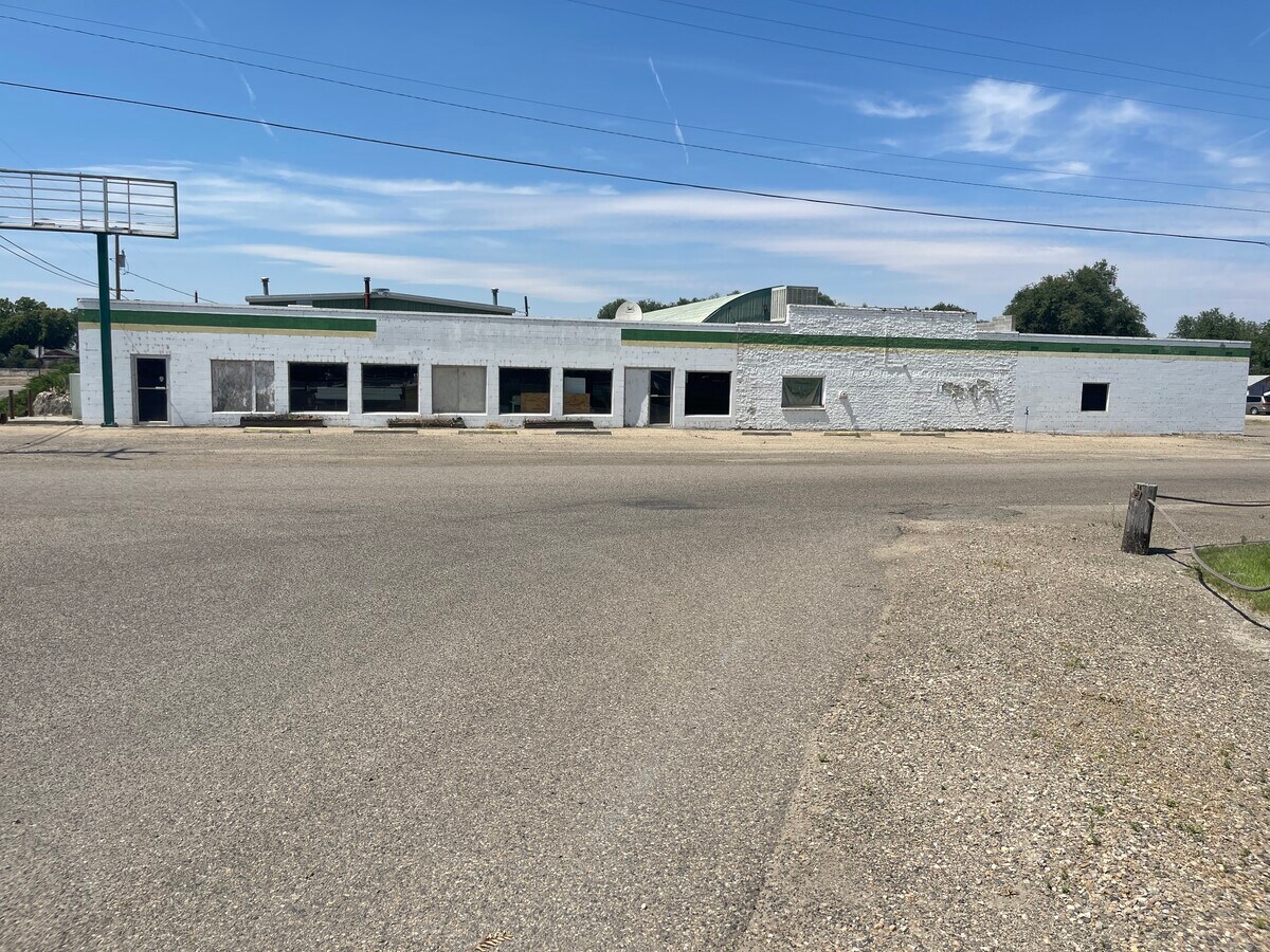 1100 Adrian Blvd, Nyssa, OR 97913