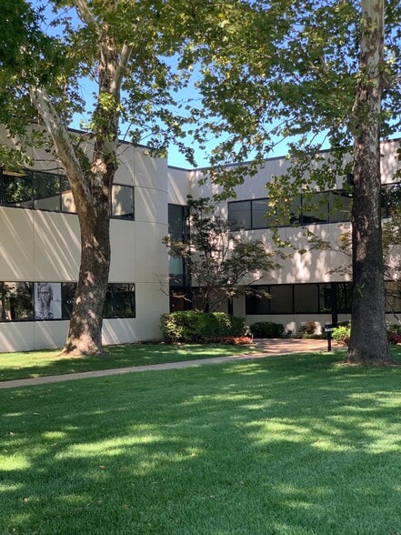 4520 S Harvard Ave, Tulsa, OK for lease - Building Photo - Image 1 of 9