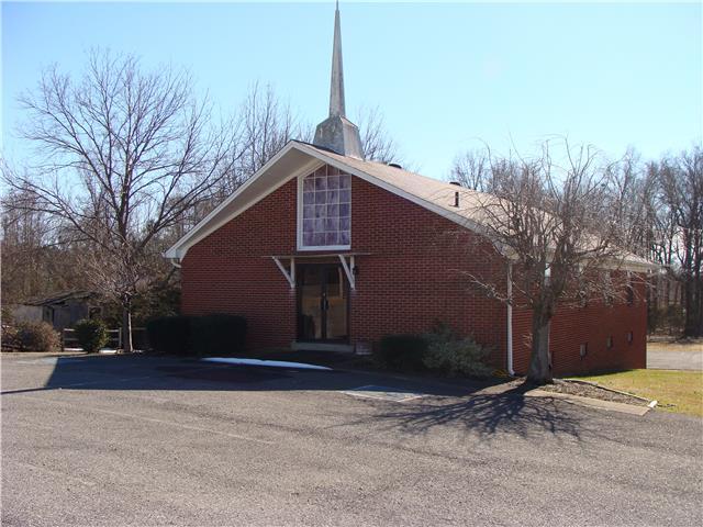 713 College St, Portland, TN for lease - Primary Photo - Image 1 of 6
