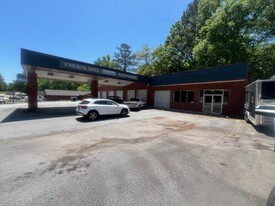 Former Auto Repair / Goodyear / Fina - Automotive Property