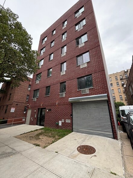 2116 Colonial Ave, Bronx, NY for sale - Primary Photo - Image 1 of 2