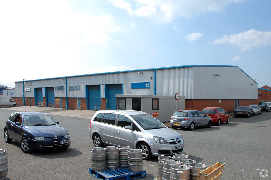 Atlas Rd, Bootle for lease - Primary Photo - Image 1 of 2