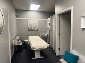 132 S Main St, Acushnet, MA for lease Interior Photo- Image 1 of 21