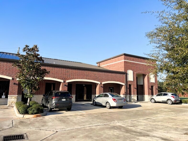 20303 S University Blvd, Missouri City, TX for lease - Building Photo - Image 2 of 3