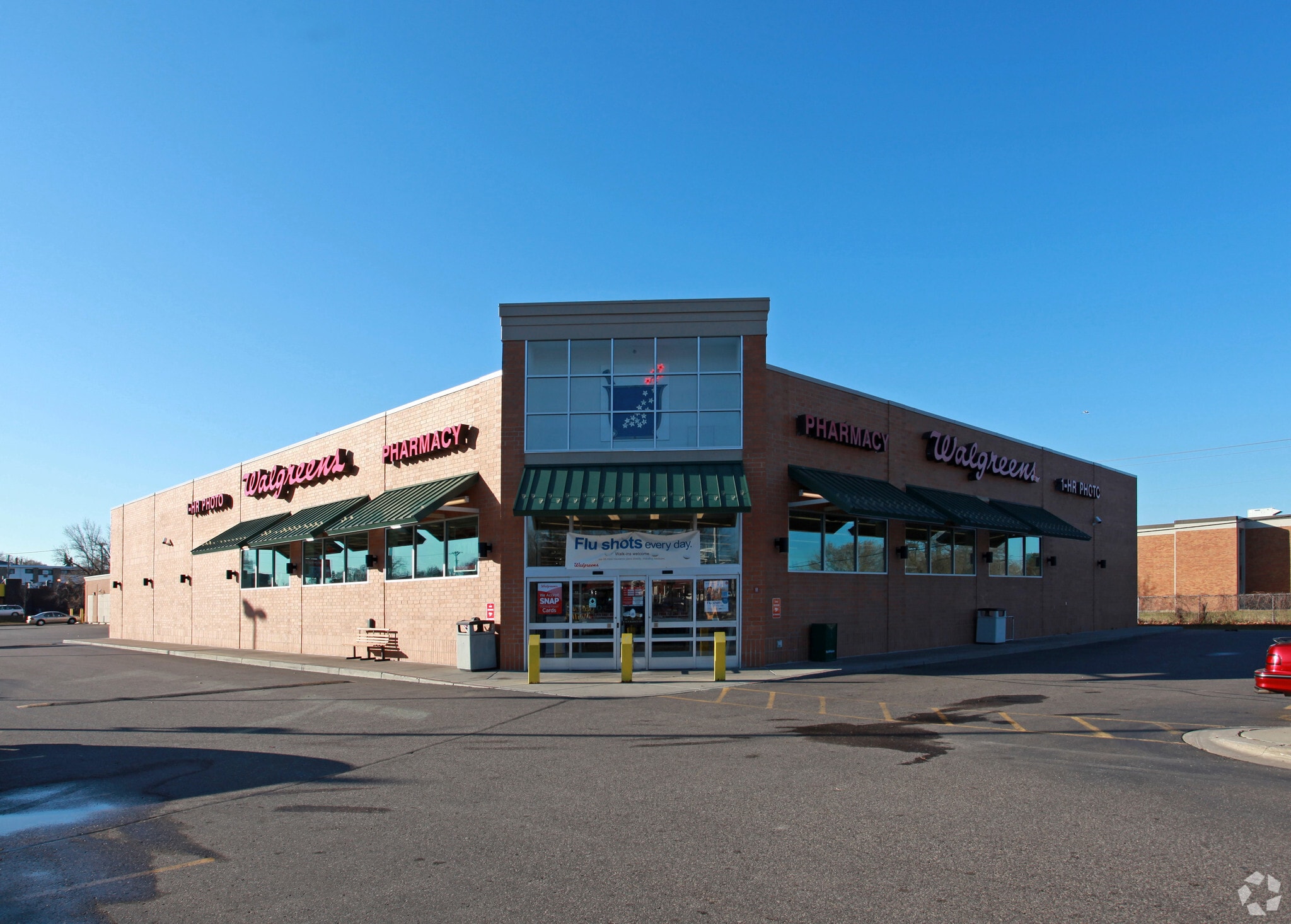 4880 NE Central Ave, Minneapolis, MN for sale Primary Photo- Image 1 of 17