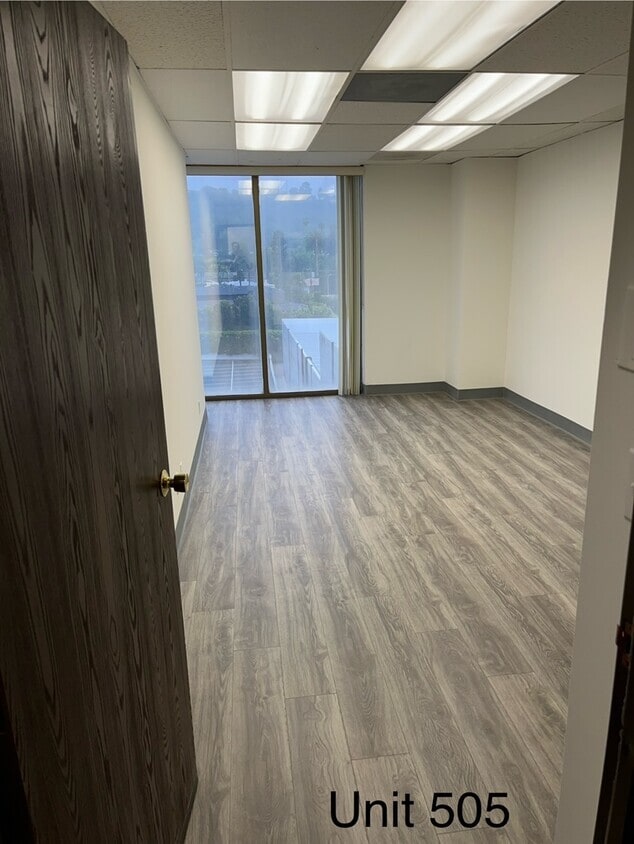 15720 Ventura Blvd, Encino, CA for lease Interior Photo- Image 1 of 2