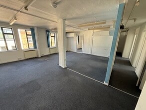 58-59 Victoria Rd, Surbiton for lease Interior Photo- Image 1 of 3