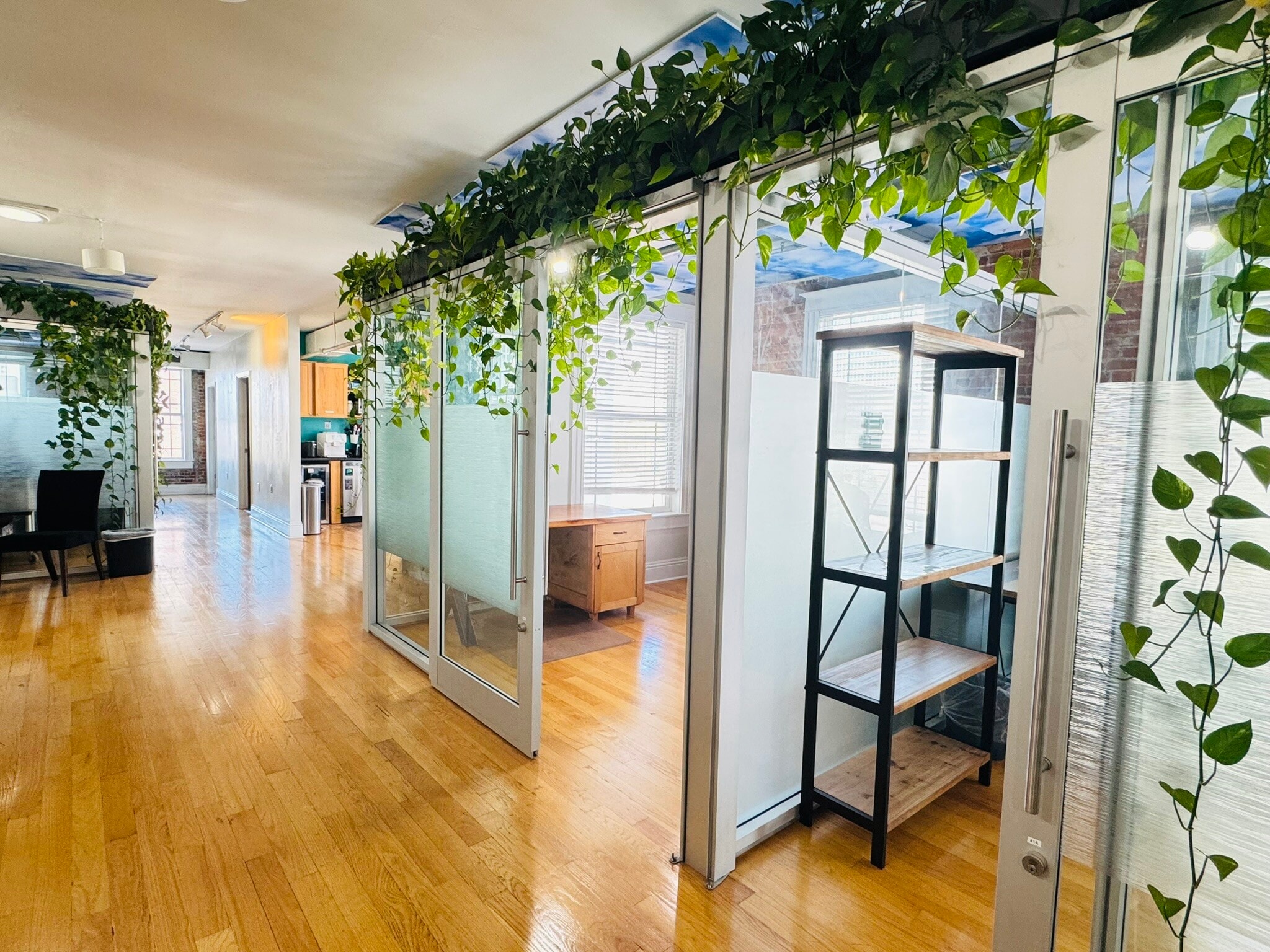 433 Central Ave, Saint Petersburg, FL for lease Interior Photo- Image 1 of 13