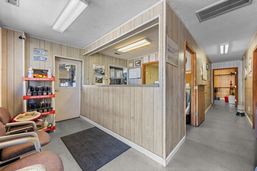 1831 Clarks Rd, New Bern, NC for sale - Building Photo - Image 3 of 43