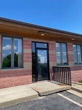 2720 Superior Dr NW, Rochester, MN for lease Building Photo- Image 1 of 11