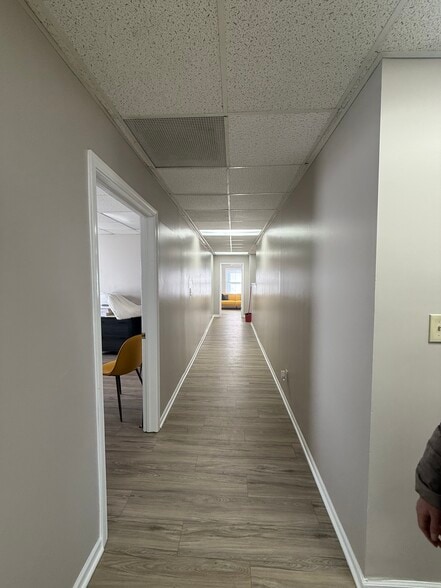 1026 N Mitthoeffer Rd, Indianapolis, IN for sale - Building Photo - Image 2 of 11