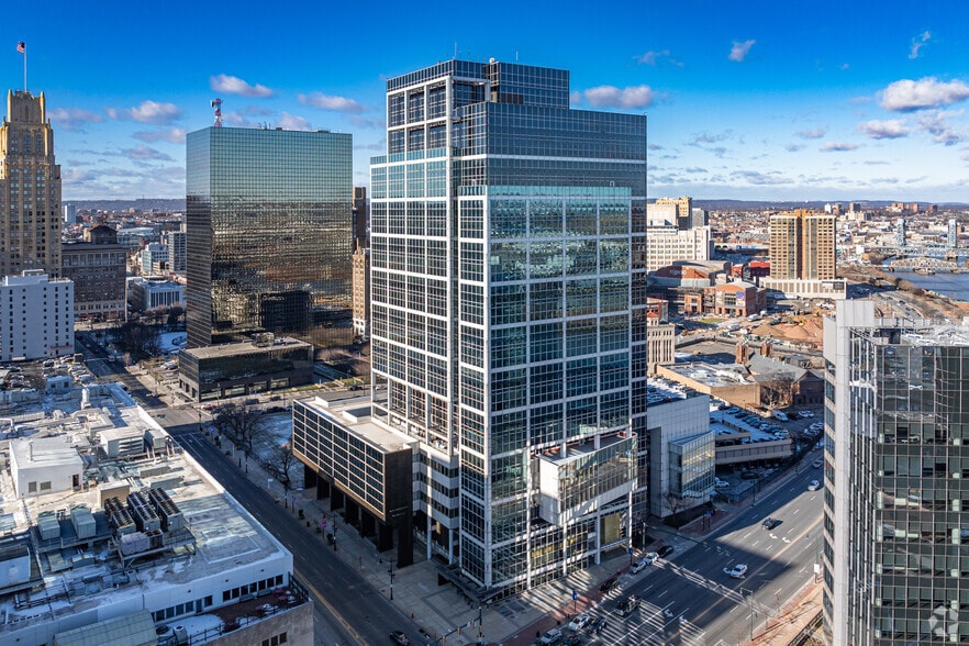 1 Newark Ctr, Newark, NJ for lease - Building Photo - Image 2 of 20