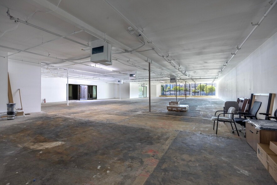 333 S 6th St, Las Vegas, NV for lease - Building Photo - Image 3 of 16