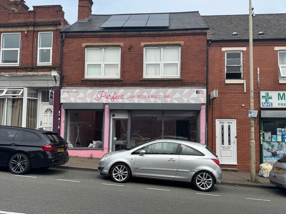 135 Halesowen Rd, Dudley for lease Primary Photo- Image 1 of 17