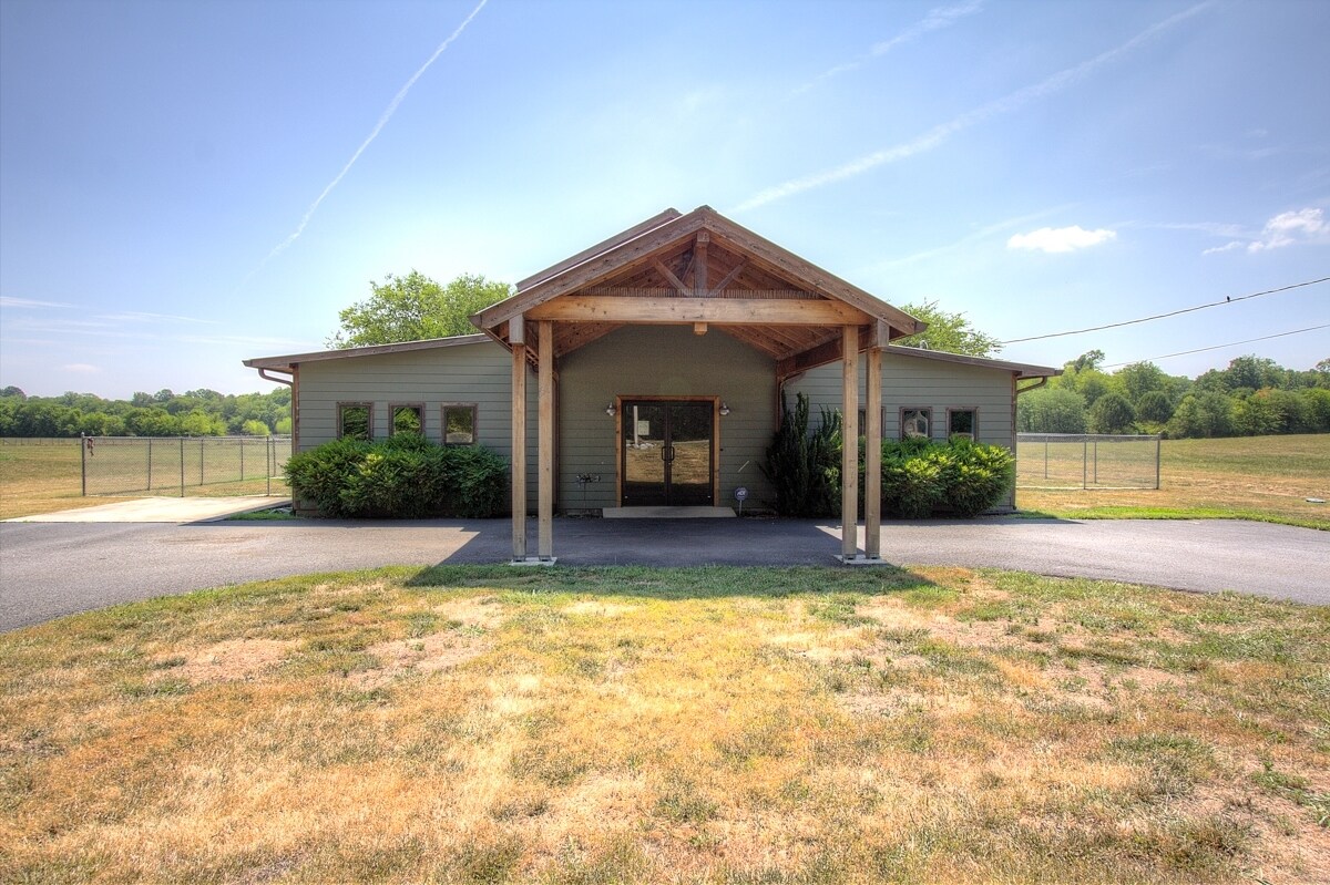 735 Baker and Hearn Cir, Chickamauga, GA for sale Building Photo- Image 1 of 1