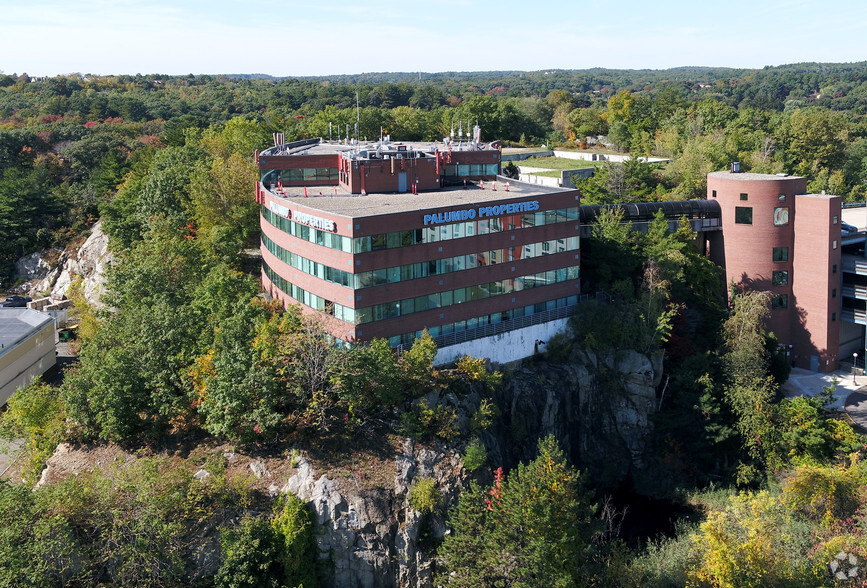 999 Broadway, Saugus, MA for lease - Primary Photo - Image 1 of 20