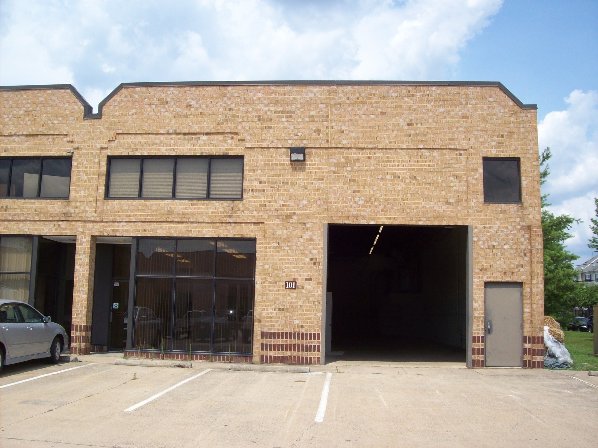 112 Oakgrove Rd, Dulles, VA for sale Building Photo- Image 1 of 1