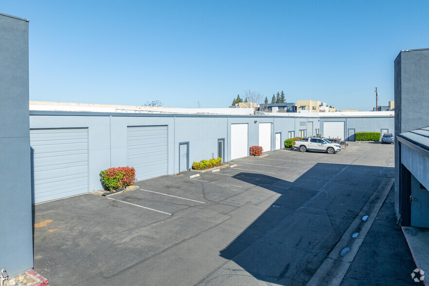 11251 Coloma Rd, Gold River, CA for lease - Building Photo - Image 3 of 20