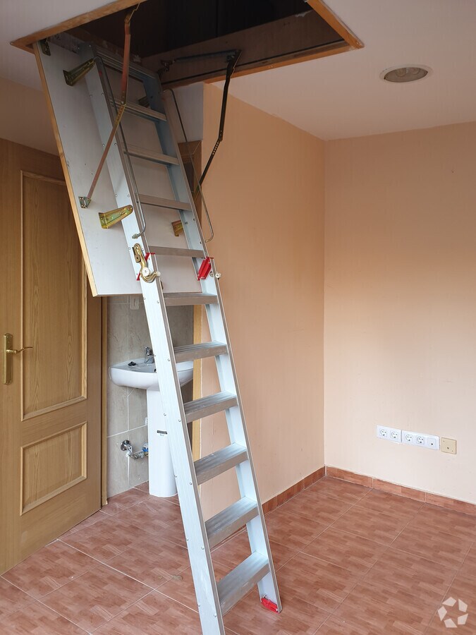 Madrid, MAD 28045 - Unit Puerta DA, Esc. 1 - - Interior Photo - Image 1 of 2