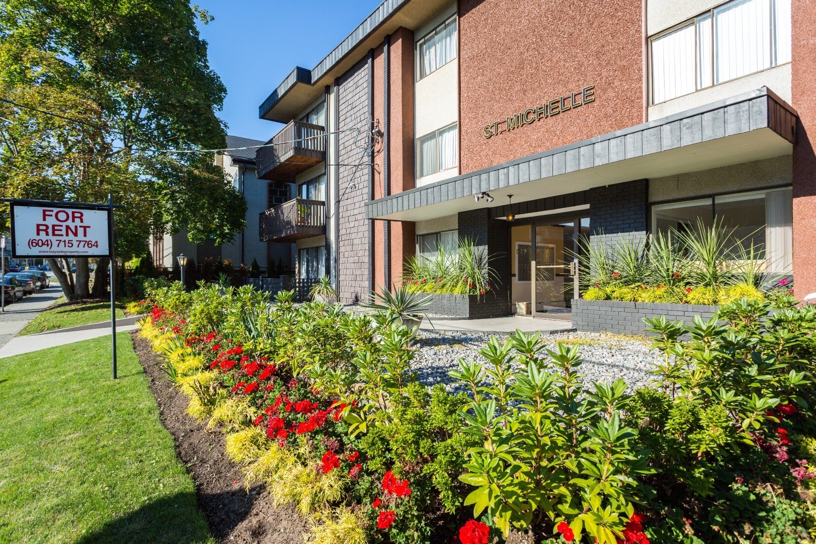 329 7th St, New Westminster, BC for sale Building Photo- Image 1 of 10