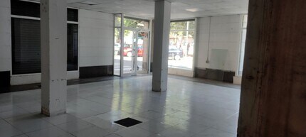 Retail in Canovelles, Barcelona for lease Interior Photo- Image 2 of 8