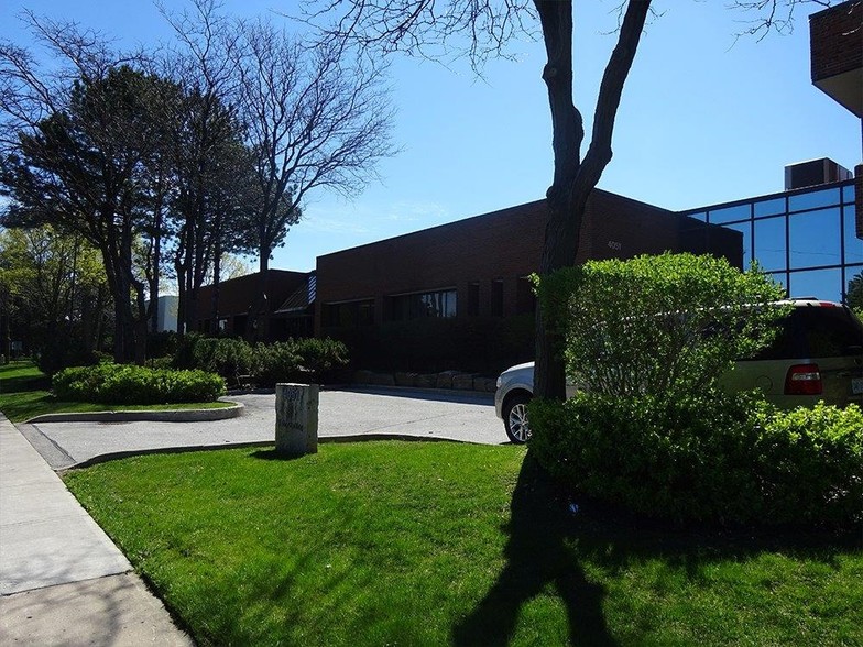 4051 Gordon Baker Rd, Toronto, ON for sale - Building Photo - Image 1 of 1