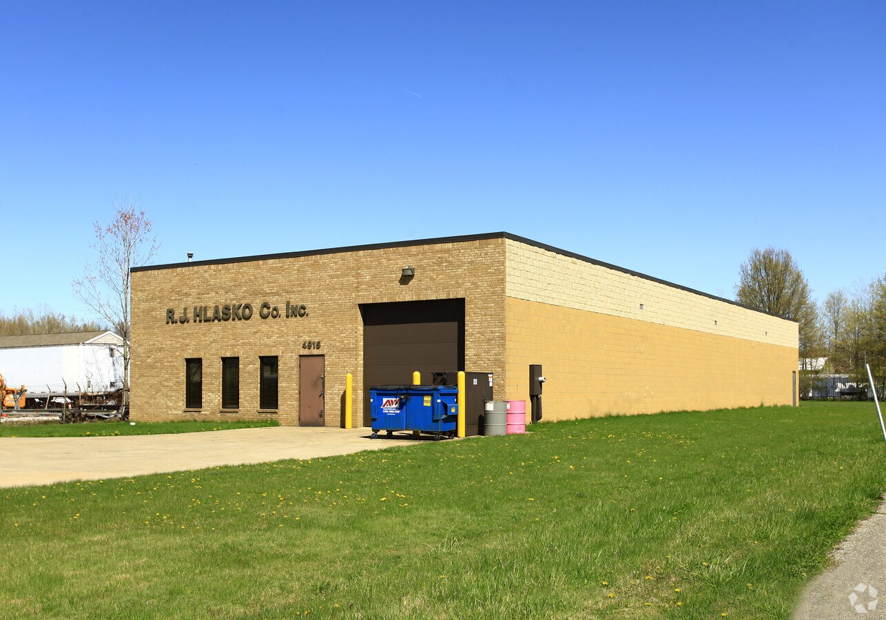 4915 Mills Industrial Pkwy, North Ridgeville, OH 44039 Property