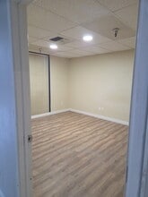 5501 Aldrin Ct, Bakersfield, CA for lease Interior Photo- Image 2 of 4