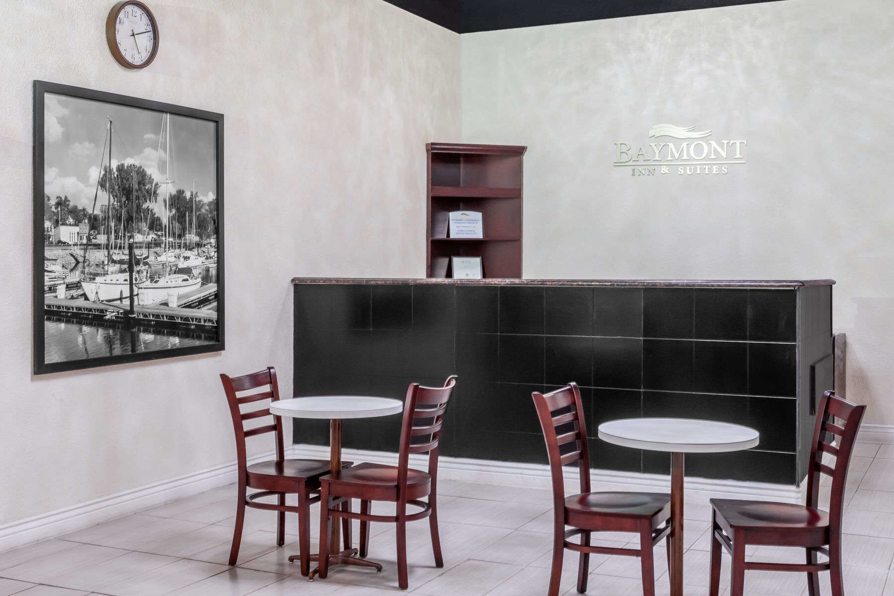 215 E Walworth Ave, Delavan, WI for sale Lobby- Image 1 of 1